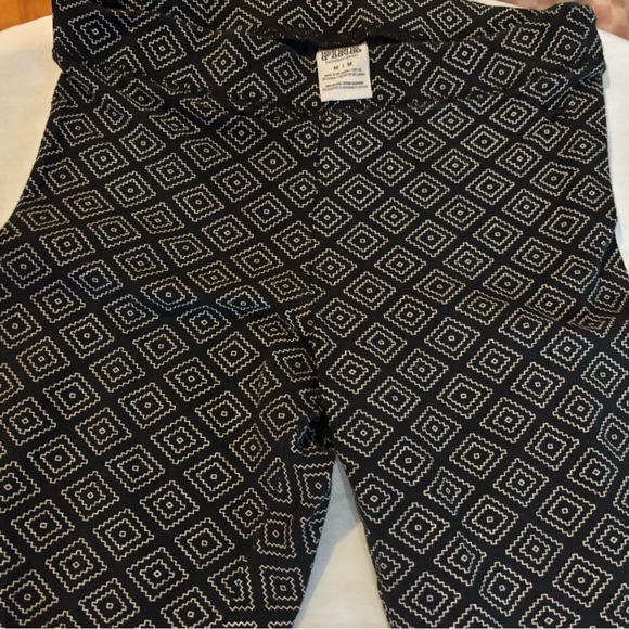 PINK Victoria's Secret Pants - 2- PINK Victoria's Secret Legging- one black & the other pink/blue beach M Y2K